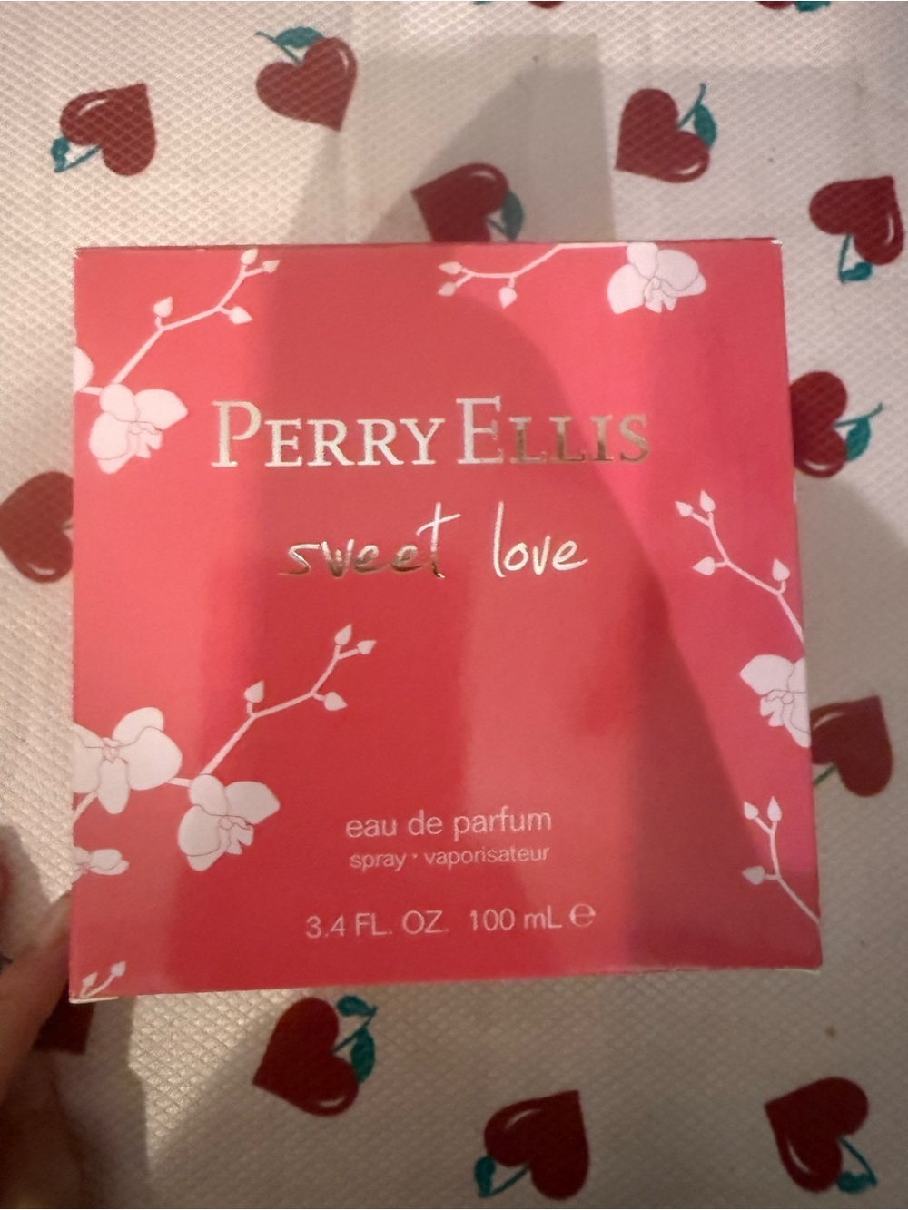 Perry Ellis sweet Love 3.4 o z